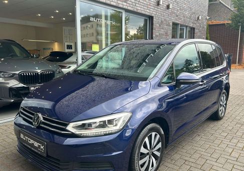 Volkswagen Touran, 2025 3