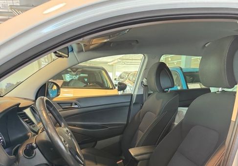 Hyundai Tucson, 2018 3