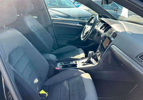 Volkswagen Golf, 2019 3
