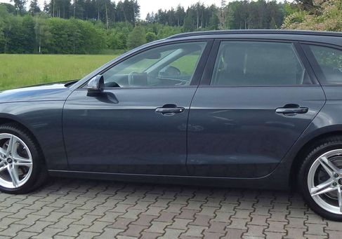 Audi A4, 2022