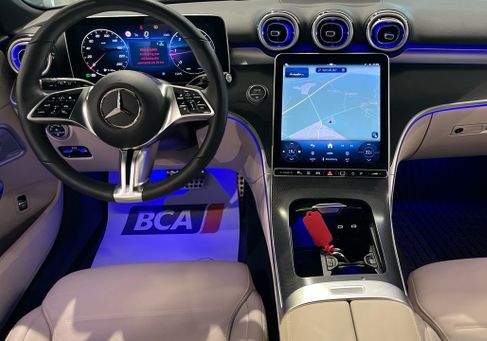 Mercedes-Benz C 220, 2025