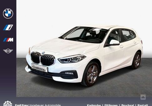 BMW 118, 2021