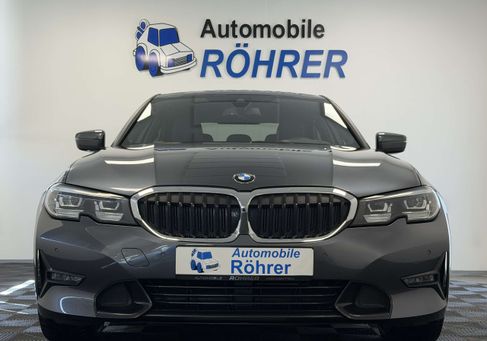 BMW 330, 2019