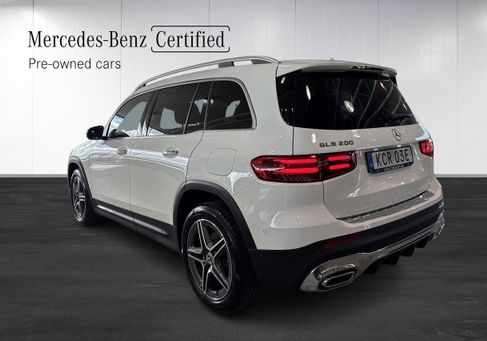 Mercedes-Benz GLB 200, 2024 3