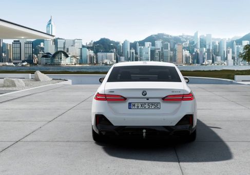 BMW 550, 2025