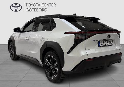 Toyota bZ4X, 2025