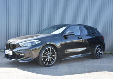 BMW 118, 2021