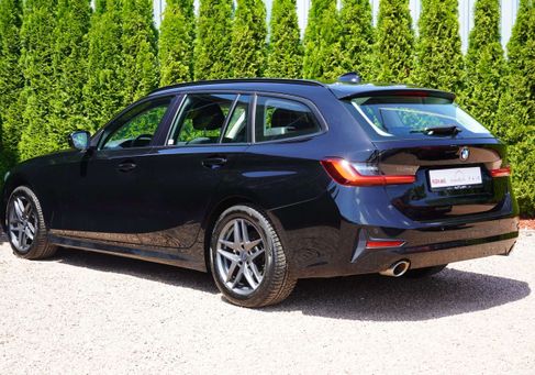 BMW 318, 2021