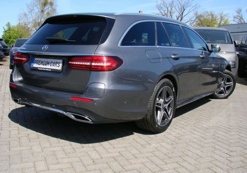 Mercedes-Benz E 300, 2021 3