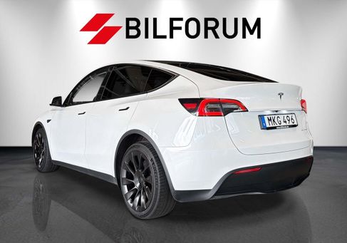 Tesla Model Y, 2023 3