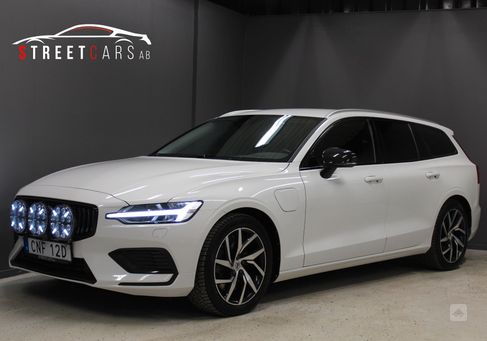 Volvo V60, 2021