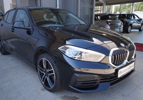 BMW 118, 2023
