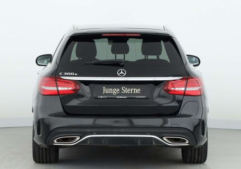 Mercedes-Benz C 300, 2020