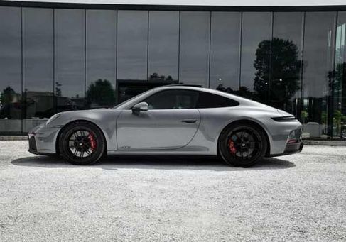 Porsche 992, 2025 3