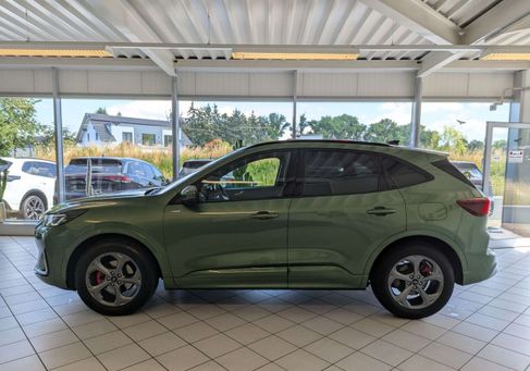 Ford Kuga, 2025