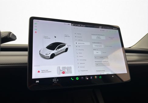 Tesla Model 3, 2021 3