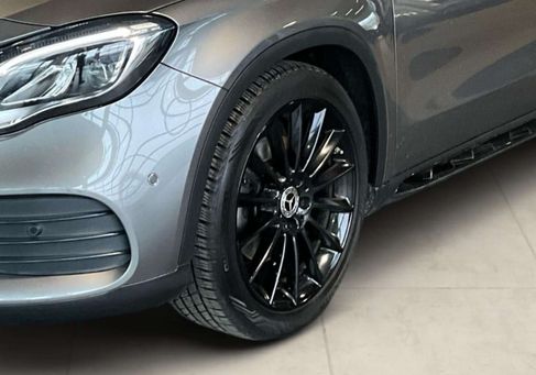 Mercedes-Benz GLA 220, 2019