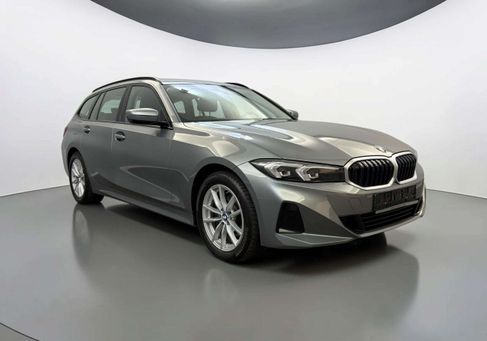 BMW 320, 2024 3