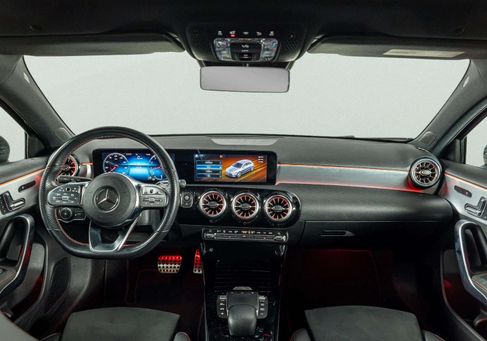 Mercedes-Benz A 180, 2021