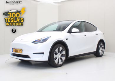 Tesla Model Y, 2022