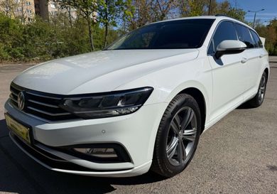 Volkswagen Passat Variant, 2020