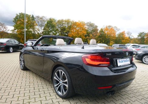 BMW 230, 2020