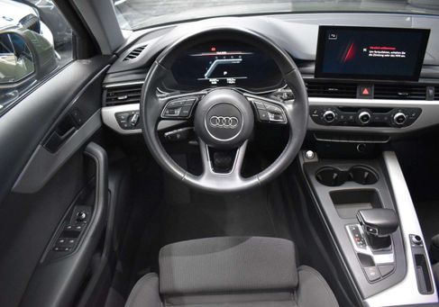 Audi A4, 2023