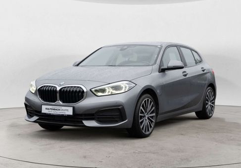 BMW 118, 2022 2