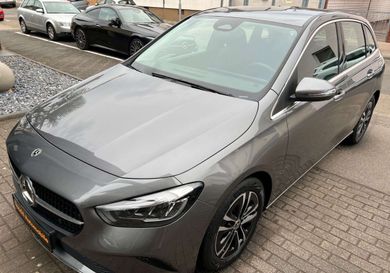 Mercedes-Benz B 200, 2025