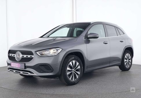 Mercedes-Benz GLA 200, 2020