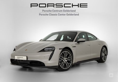 Porsche Taycan, 2023