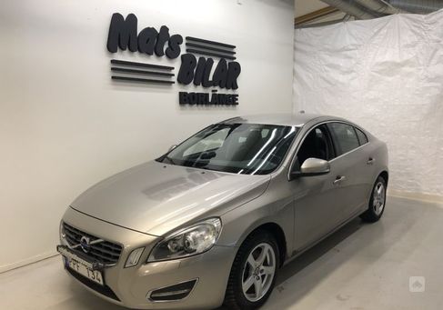 Volvo S60, 2011