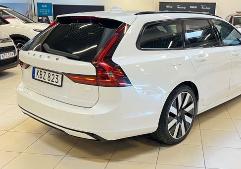 Volvo V90, 2024