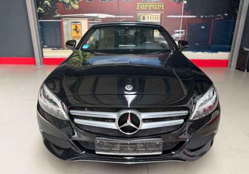 Mercedes-Benz C 300, 2021