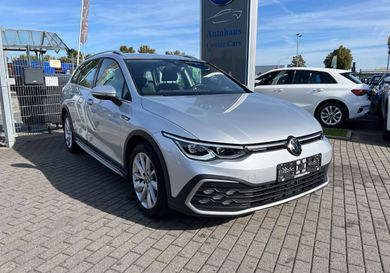 Volkswagen Golf, 2022