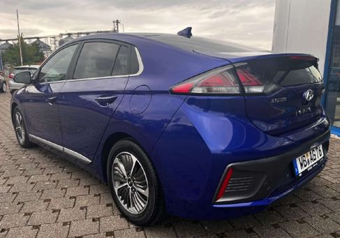 Hyundai IONIQ, 2022 3