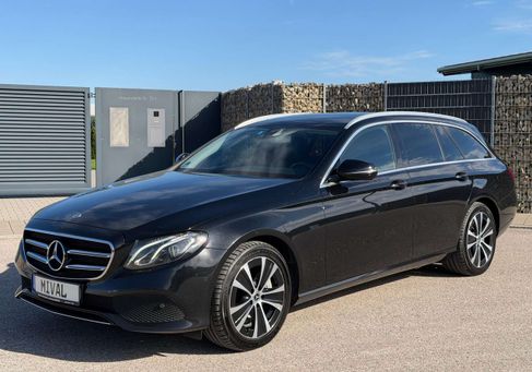 Mercedes-Benz E 300, 2019 3