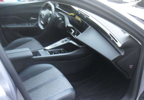 Peugeot 408, 2024