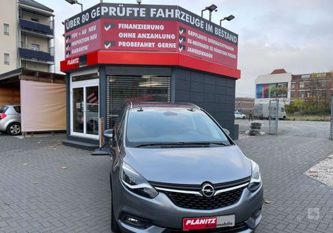 Opel Zafira, 2017