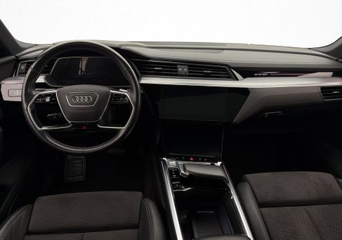 Audi e-tron, 2020