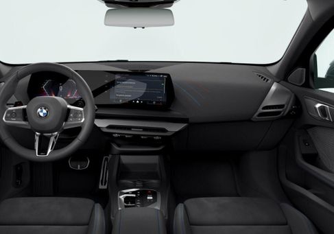 BMW 120, 2026 3