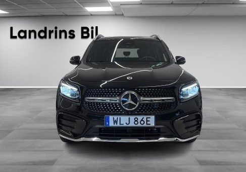 Mercedes-Benz GLB 200, 2025