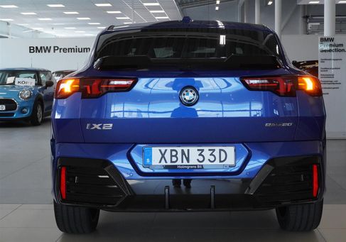 BMW, 2027 3