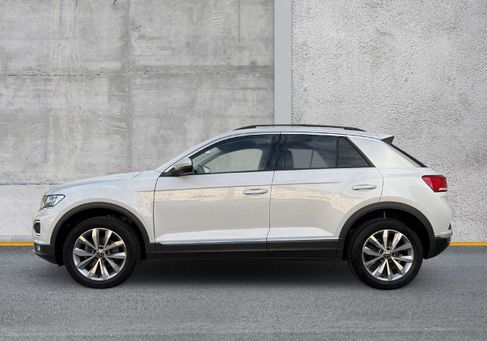 Volkswagen T-Roc, 2021