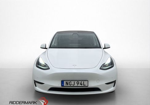 Tesla Model Y, 2022