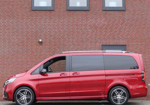 Mercedes-Benz V 220, 2024