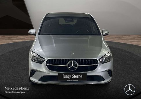 Mercedes-Benz B 180, 2025