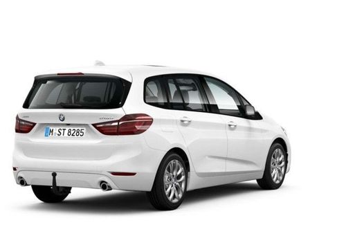 BMW 218, 2022 2