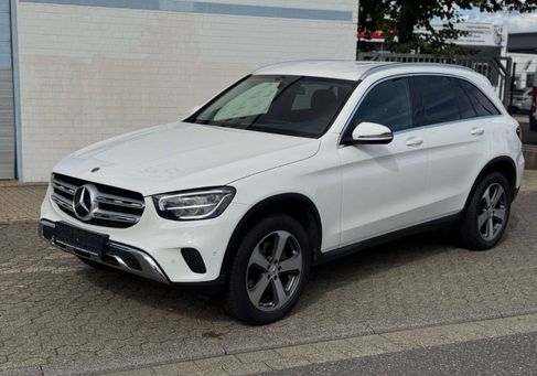 Mercedes-Benz GLC 200, 2021