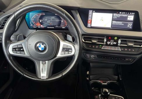 BMW 120, 2023